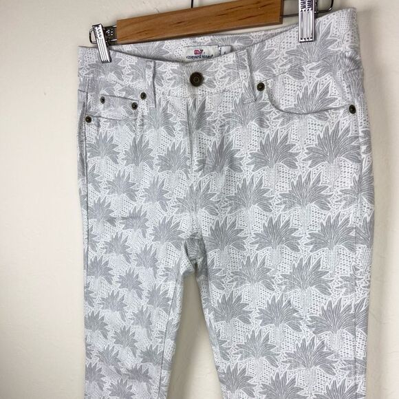 Vineyard Vines Mid-Rise Skinny Ankle Pant - Gray Floral - Picture 2 of 7